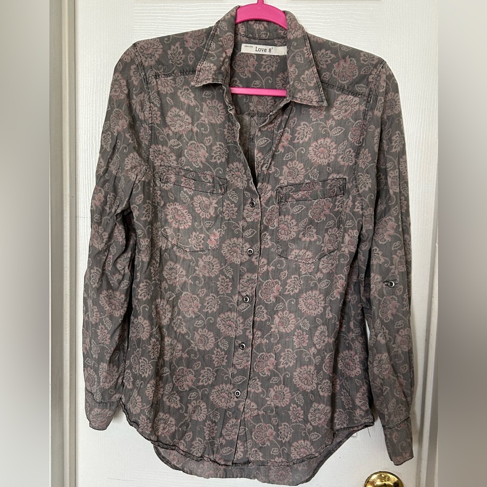 Love 8 long sleeve button down mauve colors